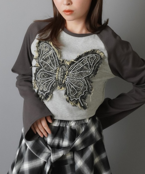 SPINNS(スピンズ)の「長袖ラグランカットソー/ロンT/バタフライ(Tシャツ/カットソー・レディース・ホワイト系その他/グレー系その他/ベージュ系その他・ONESIZE)」の3枚目の写真