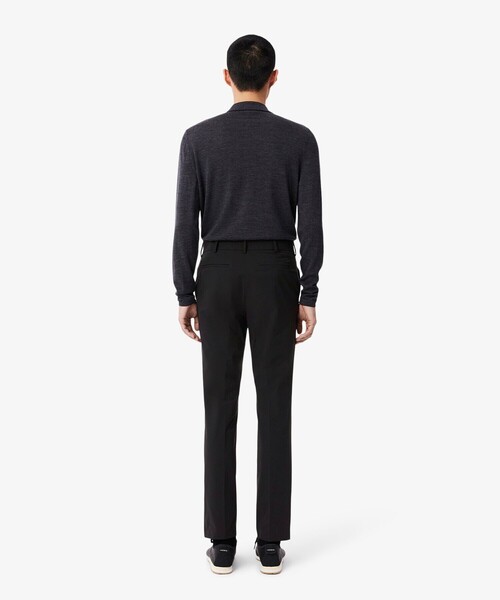 LACOSTE(ラコステ)の「撥水 ストレッチタフタ テクニカルスラックス(チノパンツ・メンズ・ブラック・40/38/44/42)」の3枚目の写真