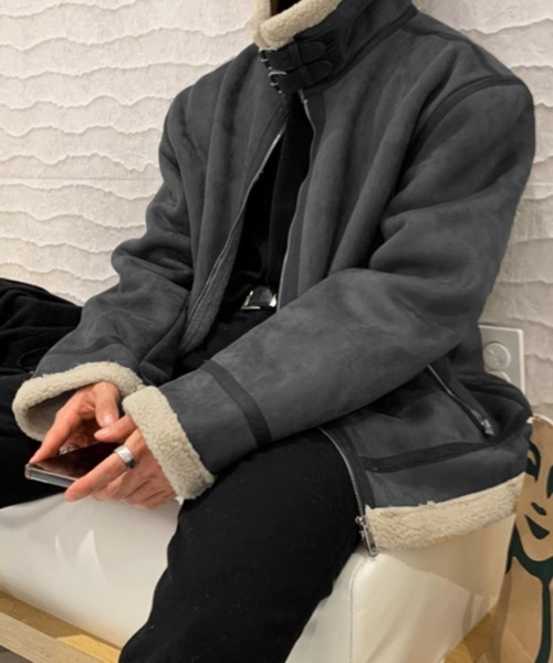 CERCA(チェルカ)の「【NOWLE】フェイクムートンコート B-3 ボア フライトジャケット(ムートンコート・メンズ・ブラック/グレー・MEDIUM/X-LARGE/LARGE)」の21枚目の写真