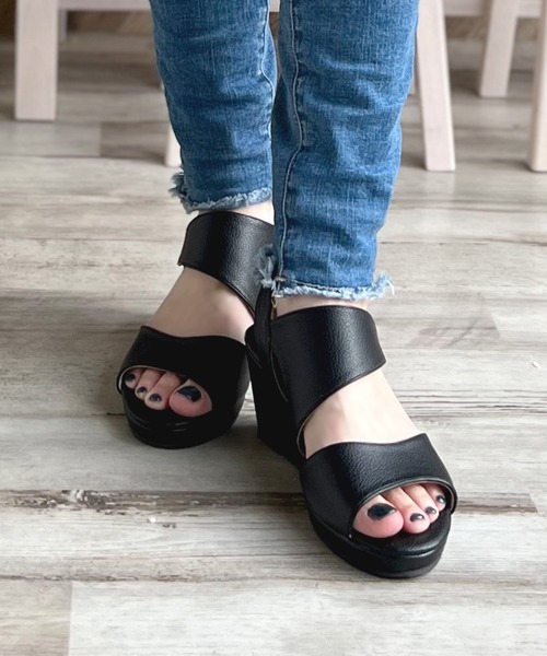 LUGG NAGG(ラグナグ)の「【軽量】ダブルベルトアシンメトリーサンダル(サンダル・レディース・イエロー/ブルー/シルバー/ブラック・M/S/LL/L)」の18枚目の写真