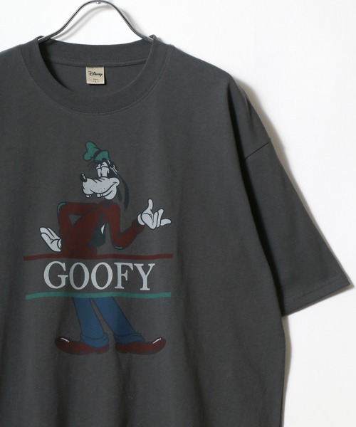 Disney(ディズニー)の「Disney/ディズニー ミッキー オーバーサイズ ピグメント風 ヴィンテージプリント 半袖Tシャツ レディース メンズ(Tシャツ/カットソー・レディース・ブラック系その他4/ブラック系その他/ブラック系その他3/ブラック系その他5/ブラック系その他2・M/L/LL)」の4枚目の写真