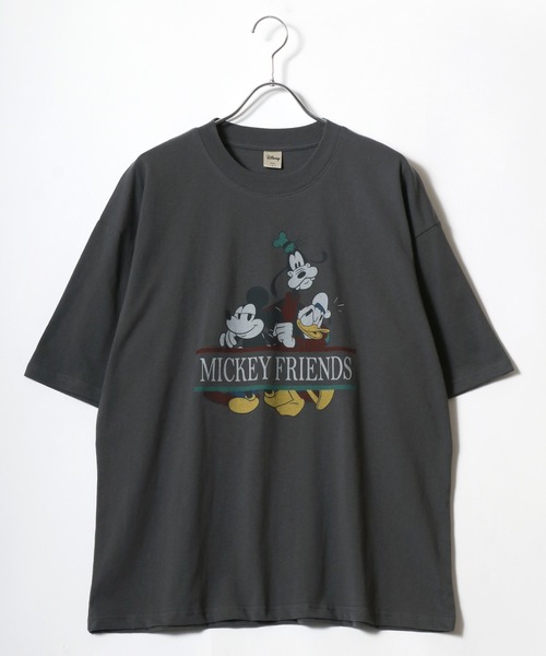 Disney(ディズニー)の「Disney/ディズニー ミッキー オーバーサイズ ピグメント風 ヴィンテージプリント 半袖Tシャツ レディース メンズ(Tシャツ/カットソー・レディース・ブラック系その他4/ブラック系その他/ブラック系その他3/ブラック系その他5/ブラック系その他2・M/L/LL)」の9枚目の写真