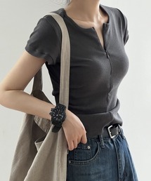 Uネック半袖ジップ付きTEE