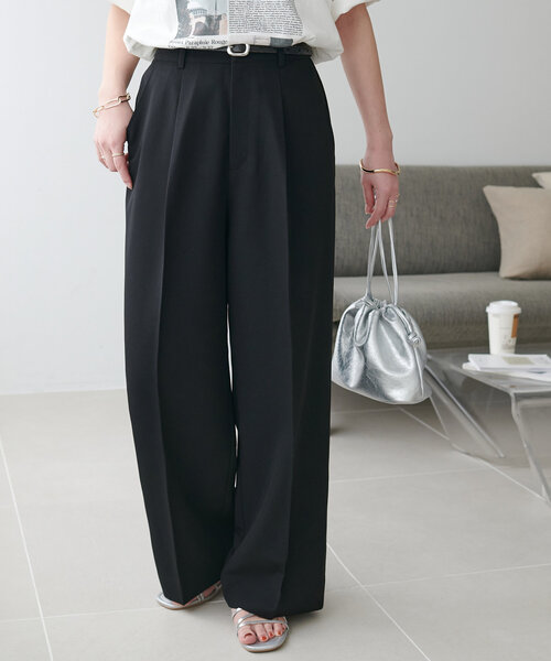 DISCOAT（ディスコート）の「タックストレートパンツ（スラックス・レディース・ブラック/グレー/ブラウン・SMALL/MEDIUM/LARGE）」の2枚目の写真