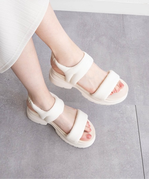 Fabby fabby(ファビィーファビィー)の「フィットダブルベルト厚底サンダル(サンダル・レディース・オフホワイト/シルバー/ブラック・SMALL/MEDIUM/LARGE)」の12枚目の写真