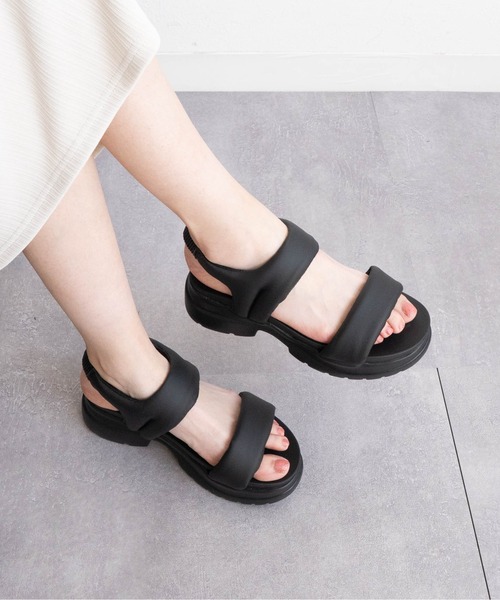 Fabby fabby(ファビィーファビィー)の「フィットダブルベルト厚底サンダル(サンダル・レディース・オフホワイト/シルバー/ブラック・SMALL/MEDIUM/LARGE)」の13枚目の写真