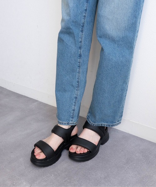 Fabby fabby(ファビィーファビィー)の「フィットダブルベルト厚底サンダル(サンダル・レディース・オフホワイト/シルバー/ブラック・SMALL/MEDIUM/LARGE)」の15枚目の写真
