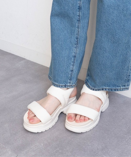 Fabby fabby(ファビィーファビィー)の「フィットダブルベルト厚底サンダル(サンダル・レディース・オフホワイト/シルバー/ブラック・SMALL/MEDIUM/LARGE)」の18枚目の写真