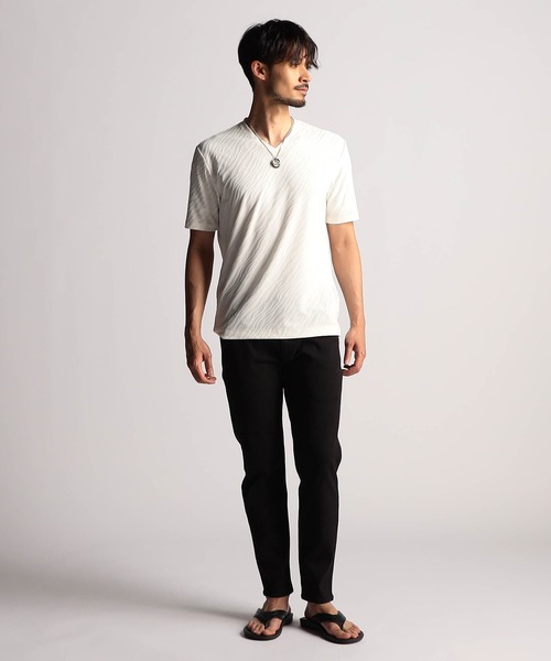 NICOLE CLUB FOR MEN(ニコルクラブフォーメン)の「アラカルトリンクスジャカードVネック半袖プルオーバー(Tシャツ/カットソー・メンズ・ホワイト系/ブラック系1/ブラック系2/グレー系1/グレー系2・MEDIUM/LARGE/X-LARGE)」の6枚目の写真