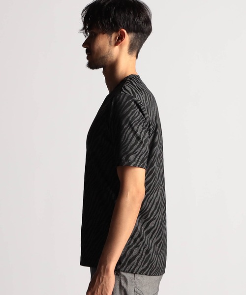 NICOLE CLUB FOR MEN(ニコルクラブフォーメン)の「アラカルトリンクスジャカードVネック半袖プルオーバー(Tシャツ/カットソー・メンズ・ホワイト系/ブラック系1/ブラック系2/グレー系1/グレー系2・MEDIUM/LARGE/X-LARGE)」の12枚目の写真