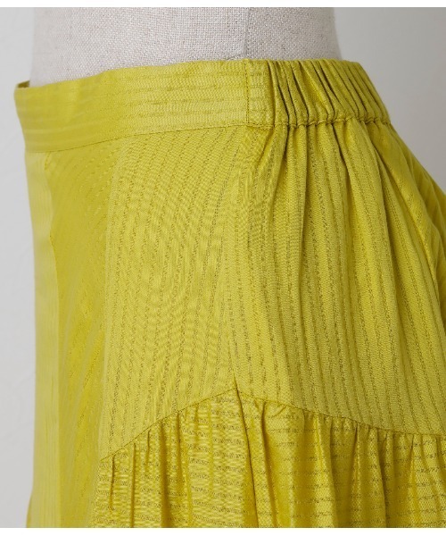 SIPULI（シプリ）の「Cotton Stripe Dobby ランダムカットスカート（スカート・レディース・ホワイト/イエロー・2）」の5枚目の写真