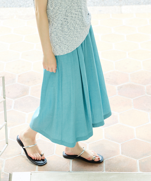 qualite（カリテ）の「【接触冷感】ナチュラルシャンブレーフレアパンツ/オフィスカジュアル/夏服（その他パンツ・レディース・ベージュ/グリーン/ブラック・36/38/40）」の3枚目の写真