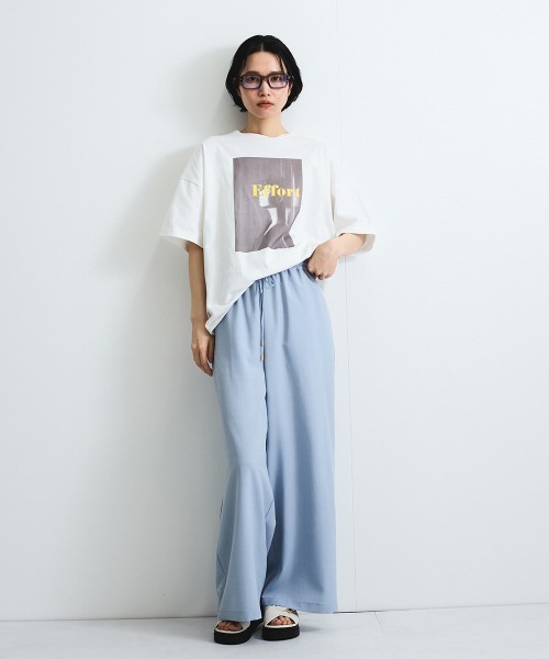 VICKY（ビッキー）の「配色フォトプリントTシャツ≪手洗い可能≫（Tシャツ/カットソー・レディース・ホワイト/ホワイト系その他・M）」の6枚目の写真