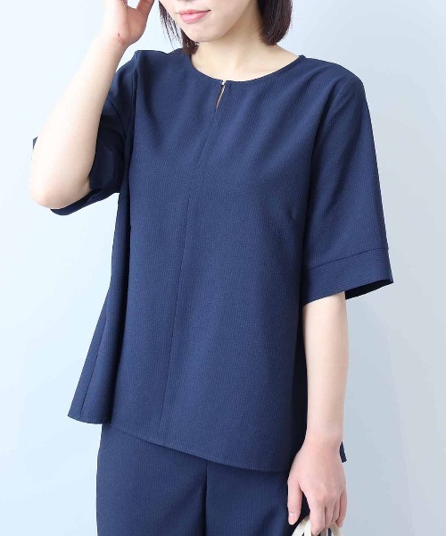【fleur】【Ｌ〜５Ｌ】【セットアップ】【多機能】ドライサッカーバックフレアブラウス fleur】【L～5L】【セットアップ】【多機能】ドライサッカー