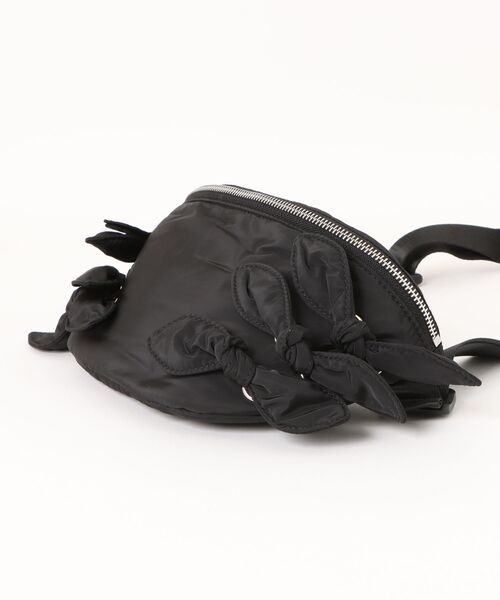 Casselini(キャセリーニ)の「CASSELINI/キャセリーニ リボンウエストポーチ(ボディバッグ/ウエストポーチ・レディース・レッド/シルバー/ブラック・ONE SIZE)」の5枚目の写真