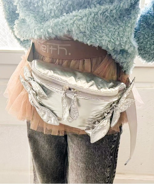 Casselini(キャセリーニ)の「CASSELINI/キャセリーニ リボンウエストポーチ(ボディバッグ/ウエストポーチ・レディース・レッド/シルバー/ブラック・ONE SIZE)」の15枚目の写真