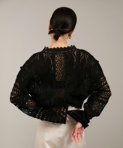 SALON adam et rope'（サロン アダム エ ロペ）の「【WEB限定】レースパッチワークボレロ（カーディガン/ボレロ・レディース・ブラック/ホワイト・FREE）」の7枚目の写真