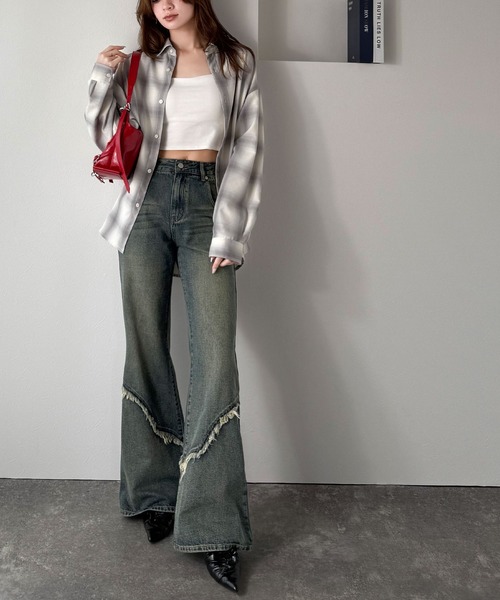 mily bilet（ミウィビレット）の「【mily bilet】ヴィンテージライクな脚盛れデニム♪ウエスタンライクフリンジダメージフレアジーンズ（デニムパンツ・レディース・ブラック/その他1/ブルー・MEDIUM/LARGE/X-LARGE/SMALL）」の19枚目の写真