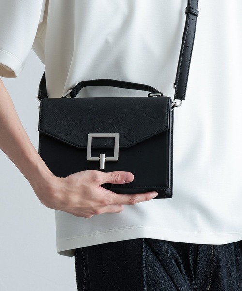 HARE(ハレ)の「スクエアハンドルBAG(HARE)(ショルダーバッグ・メンズ・ブラック・FREE)」の8枚目の写真