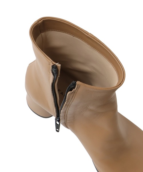 FABIO RUSCONI（ファビオルスコーニ）の「FABIO RUSCONI / GABRY short boots(レザーショートブーツ I-2747)（ブーツ・レディース・ブラック/ベージュ・37/38）」の12枚目の写真