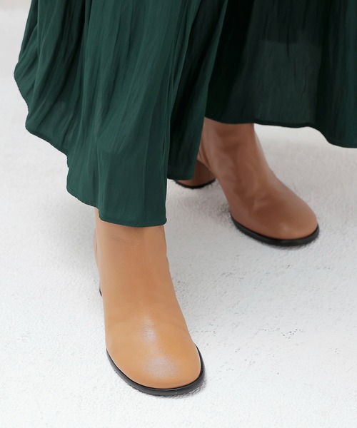 FABIO RUSCONI（ファビオルスコーニ）の「FABIO RUSCONI / GABRY short boots(レザーショートブーツ I-2747)（ブーツ・レディース・ブラック/ベージュ・37/38）」の4枚目の写真