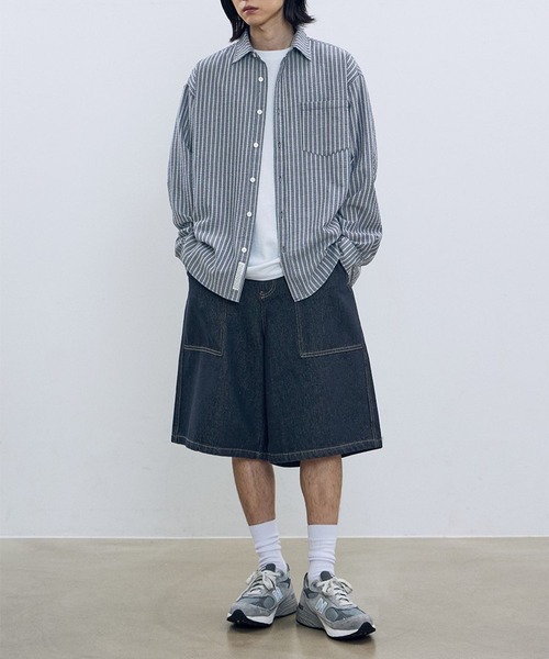 F.ILLUMINATE（フィルミネイト）の「【UNISEX】Filluminate／BIG Bermudaパンツ（デニムパンツ・レディース・インディゴブルー/ブラック・SMALL/MEDIUM）」の3枚目の写真