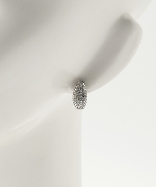 UNITED ARROWS（ユナイテッドアローズ）の「ラウンドパヴェ Uシェイプ ピアス（ピアス（両耳用）・レディース・シルバー・FREE）」の3枚目の写真