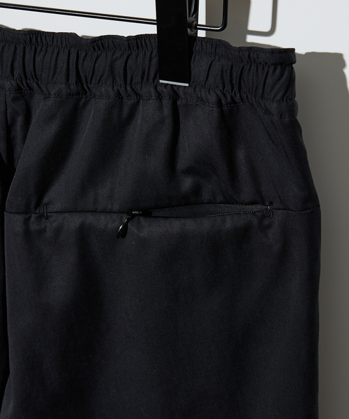 DESIGNWORKS(デザインワークス)の「【セットアップ対応】フィブリル ショートパンツ(その他パンツ・メンズ・ベージュ/ブラック・46/48/50)」の12枚目の写真