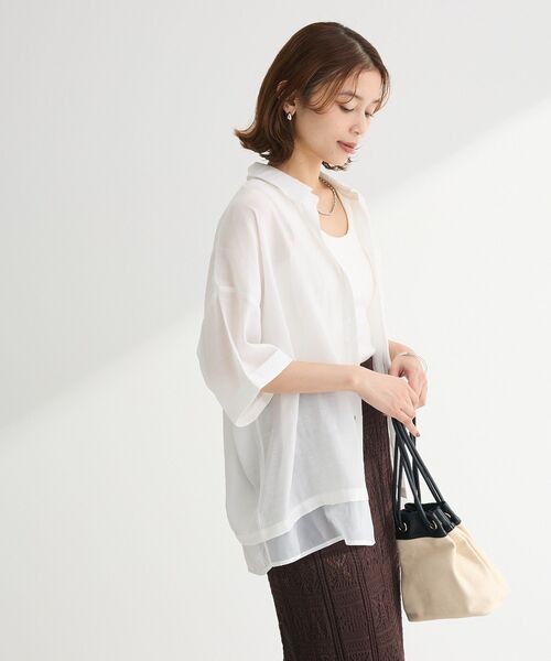 Green　Parks（グリーンパークス）の「裾レイヤードショートスリーブシャツⅡ（シャツ/ブラウス・レディース・ベージュ/サックスブルー/ブラック/オフホワイト・FREE）」の6枚目の写真