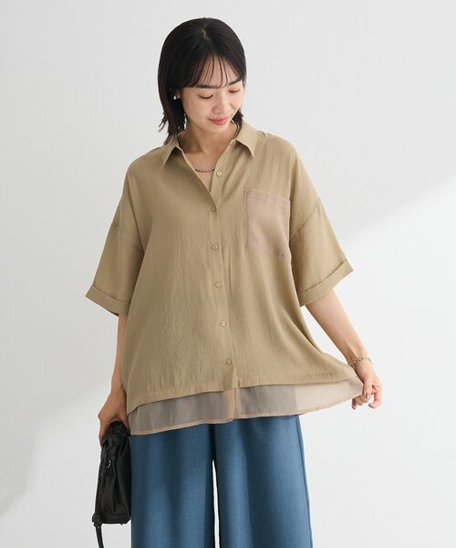 Green　Parks（グリーンパークス）の「裾レイヤードショートスリーブシャツⅡ（シャツ/ブラウス・レディース・ベージュ/サックスブルー/ブラック/オフホワイト・FREE）」の17枚目の写真