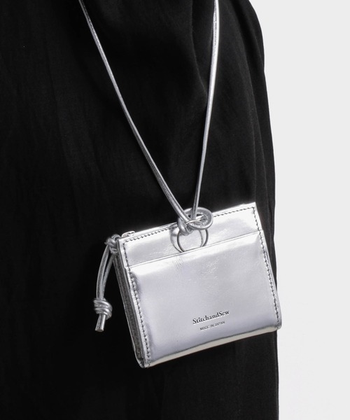 HIGHTIDE(ハイタイド)の「StitchandSew ステッチアンドソー Lジップ財布 LZS300 小銭入れ レザー 二つ折り(財布・レディース・シルバー・FREE)」の2枚目の写真
