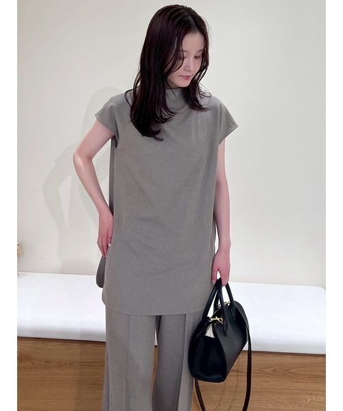 Mila Owen(ミラオーウェン)の「【セットアイテム】ドレープブラウスセミフレアゴムパンツSET UP(その他パンツ・レディース・ブラック/モカ・0/1)」の4枚目の写真