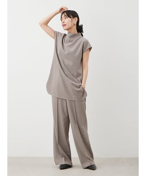 Mila Owen ハリ感フレアトップス×パンツドレス SET UP Mila Owen ハリ感フレアトップス×パンツドレス SET UP Mila Owen