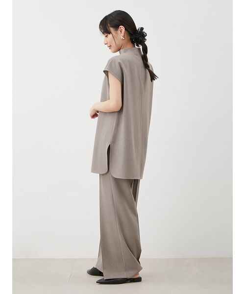 Mila Owen(ミラオーウェン)の「【セットアイテム】ドレープブラウスセミフレアゴムパンツSET UP(その他パンツ・レディース・ブラック/モカ・0/1)」の10枚目の写真