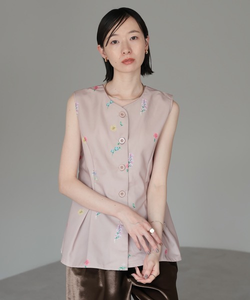 セール】【2025 AW】花柄プリントペプラムベスト（ベスト