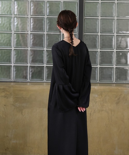 オケージョン/結婚式】スリットスリーブVネックワンピース（ドレス