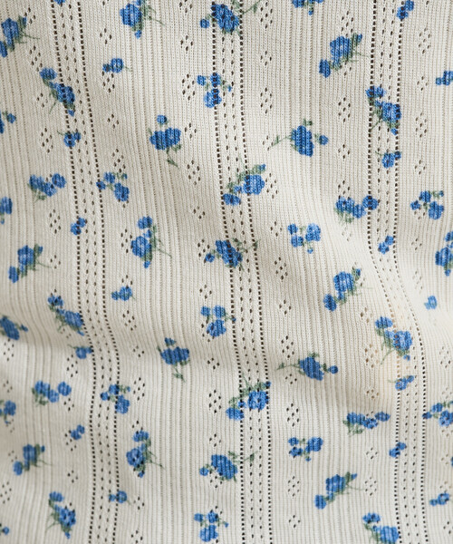 FREAK'S STORE（フリークスストア）の「花柄針抜き フライス ヘンリーネック ロンT（Tシャツ/カットソー・レディース・チャコール/ライトグレー/ブラウン/オフホワイト・ﾌﾘ-）」の7枚目の写真