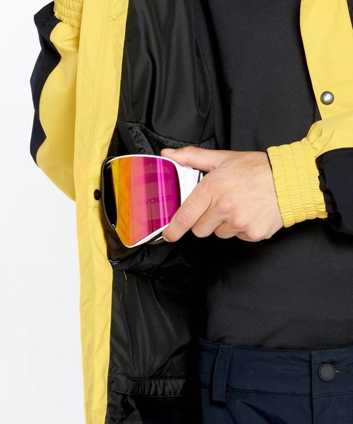 VOLCOM（ボルコム）の「【VOLCOM/ボルコム】 Mens Longo Gore-Tex Jacket /ゴアテックススキースノーボードジャケット（その他アウター・メンズ・ブラック/イエロー系その他/オリーブ・MEDIUM/LARGE/SMALL）」の12枚目の写真