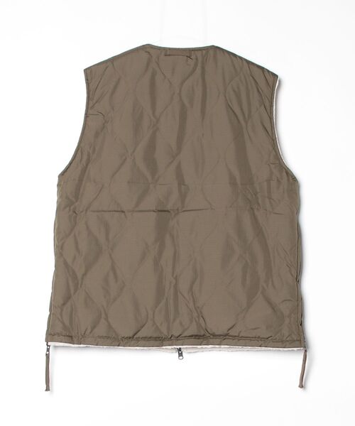 fridge(フリッジ)の「【TAION】タイオン MILITARY RIVERSIBLE “DOWN+BOA" V NECK VEST TAION-R001BML-1(ダウンベスト・メンズ・オリーブ/その他/ブラック・LARGE/MEDIUM/SMALL)」の4枚目の写真