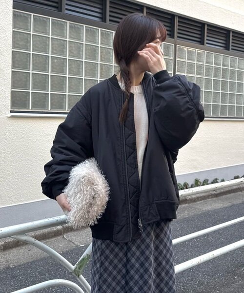 CIAOPANIC TYPY（チャオパニックティピー）の「累計販売数２万枚！【新色登場/ユニセックス】ボリュームスリーブMA-1（MA-1・レディース・ブラック/オフホワイト/カーキ/ブラウン・ONE SIZE）」の8枚目の写真