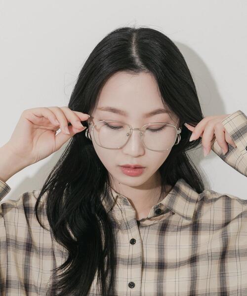 SMELLY（スメリー）の「ビッグシェイプダテメガネ（メガネ・レディース・シルバー・-）」の3枚目の写真