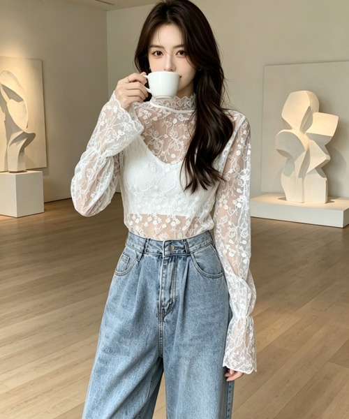 gossip!ロサンゼルス(ゴシップロサンゼルス)の「花刺繍透け感シアーレース ハイネックフレアスリーブ レイヤードインナー(シャツ/ブラウス・レディース・オフホワイト/ホワイト・M)」の4枚目の写真