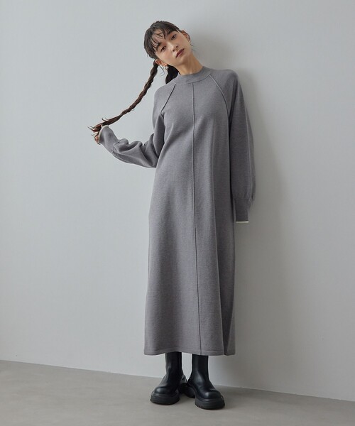 EMMEL REFINES（エメルリファインズ）の「＜EMMEL REFINES＞EM ハイショク ニット ロング ワンピース（ワンピース・レディース・ベージュ/グレー・FREE）」の2枚目の写真