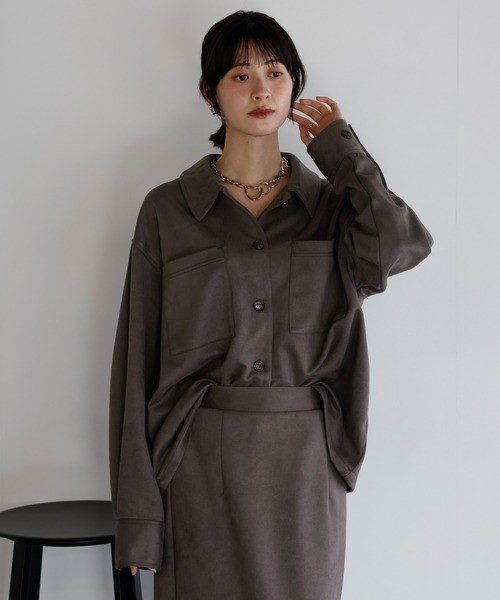 shetila(シェティラ)の「【セットアップ対応】ストレッチフェイクスエード オーバーサイズ シャツジャケット(シャツ/ブラウス・レディース・チャコール/ブラウン/キャメル・M)」の5枚目の写真