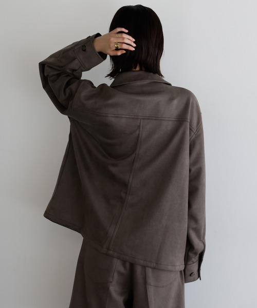 shetila(シェティラ)の「【セットアップ対応】ストレッチフェイクスエード オーバーサイズ シャツジャケット(シャツ/ブラウス・レディース・チャコール/ブラウン/キャメル・M)」の12枚目の写真