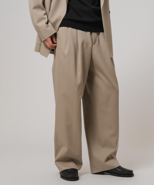 EDIFICE（エディフィス）の「VISTO ギャバ  2プリーツ パンツ【セットアップ着用可】（スラックス・メンズ・ベージュ/ブラック・LARGE/MEDIUM/SMALL）」の21枚目の写真