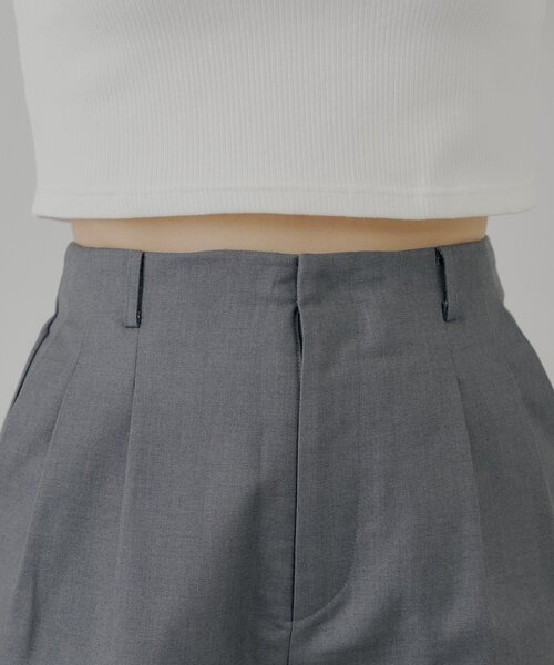 フロントタックショートパンツ（その他パンツ）｜Chico（チコ）の