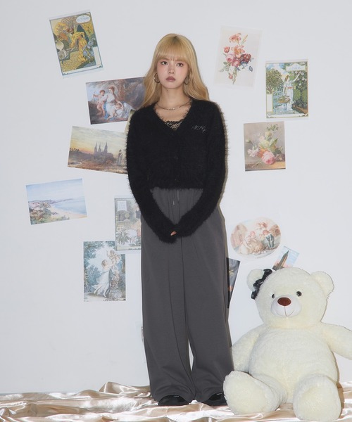 MSGirl(エムエスジーガール)の「刺繍入りフェザーヤーンニットカーディガン(ショート丈/レギュラー丈)(カーディガン/ボレロ・レディース・ワイン/ブラック/グレー・M/S)」の5枚目の写真