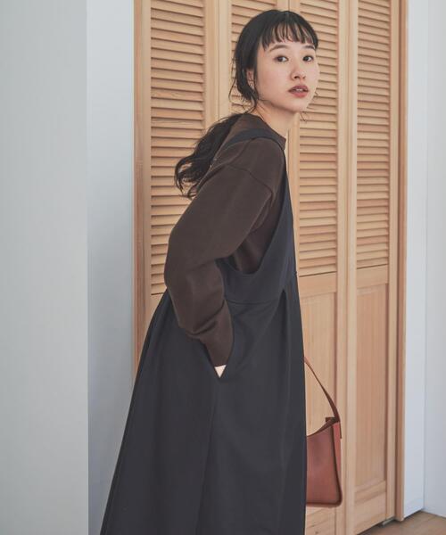 URBAN RESEARCH DOORS(アーバンリサーチドアーズ)の「深Uネック切替ジャンパースカート(ワンピース・レディース・チャコールグレー/ブラック・MEDIUM)」の1枚目の写真