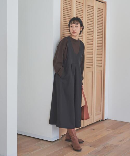 URBAN RESEARCH DOORS(アーバンリサーチドアーズ)の「深Uネック切替ジャンパースカート(ワンピース・レディース・チャコールグレー/ブラック・MEDIUM)」の7枚目の写真